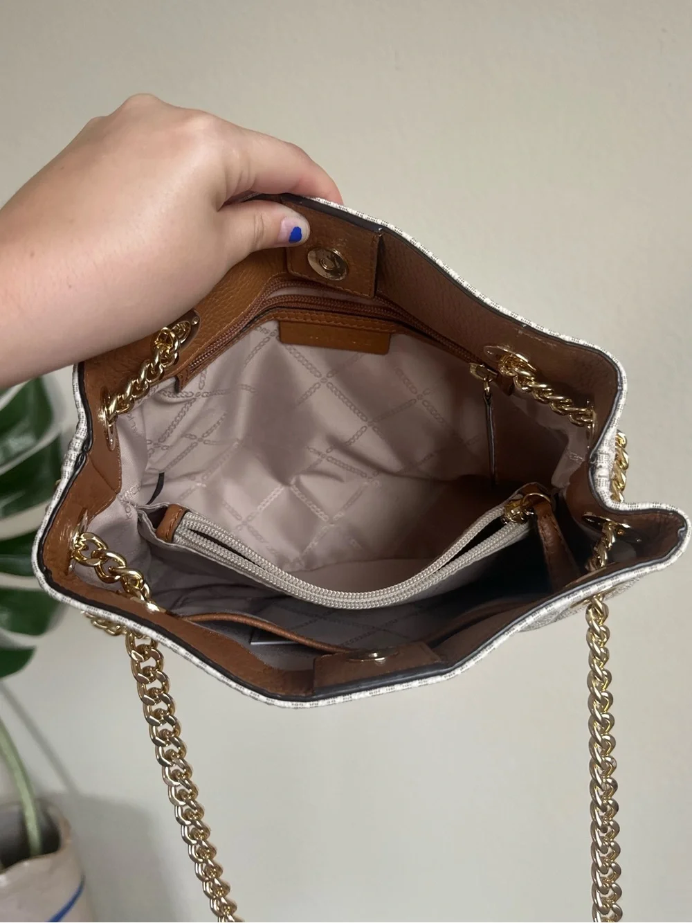 Michael Kors Jet Set Chain Medium Shoulder Messenger Bag